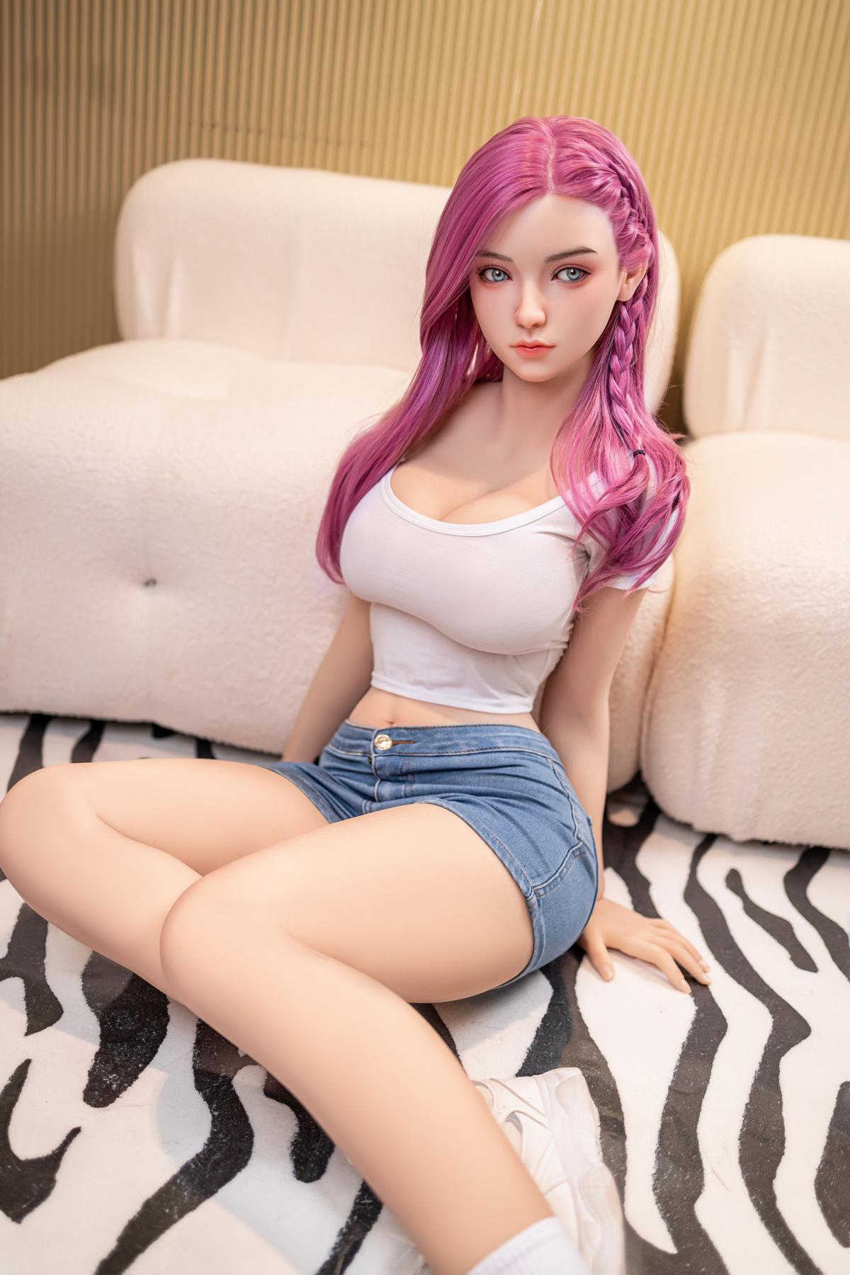 Hybrid sex doll Leya | Sexdoll with implemented hair