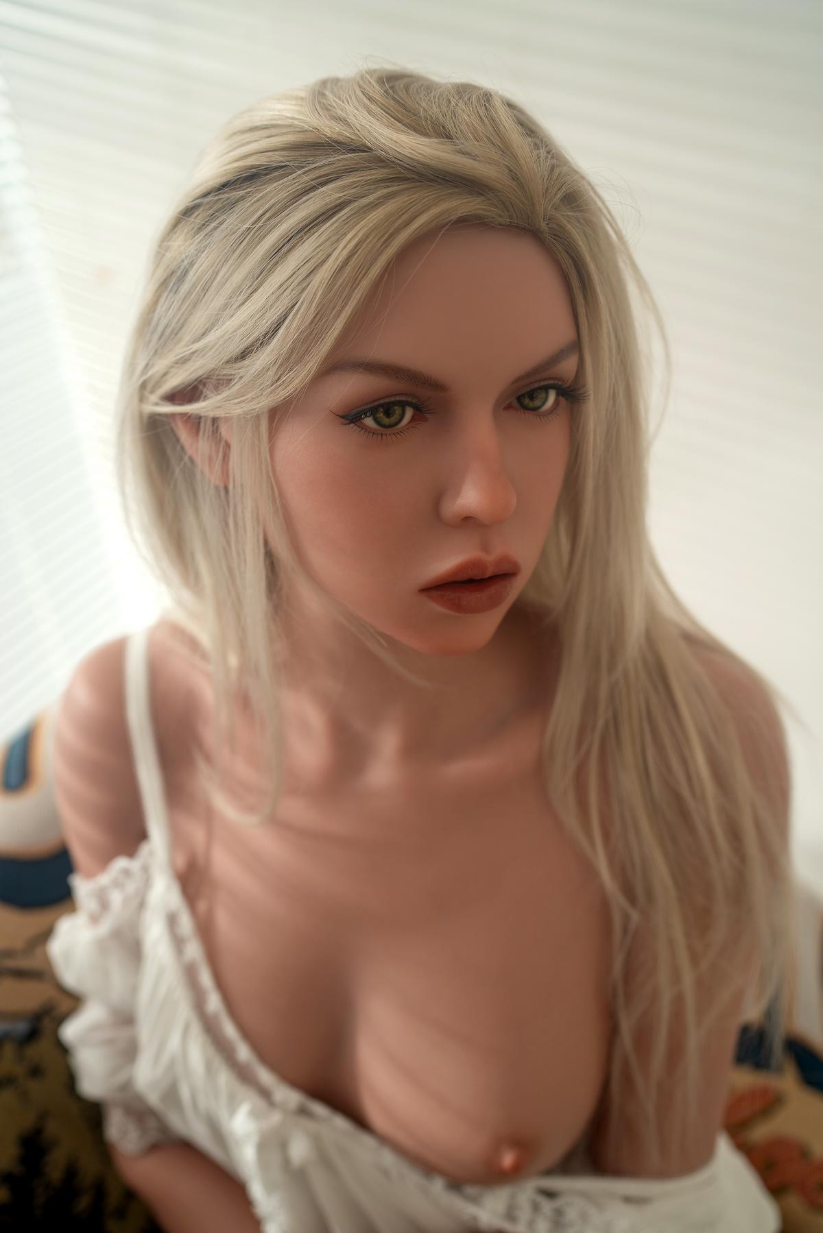 Silicone sex doll Claudia | Zelex Sexdoll in premium version